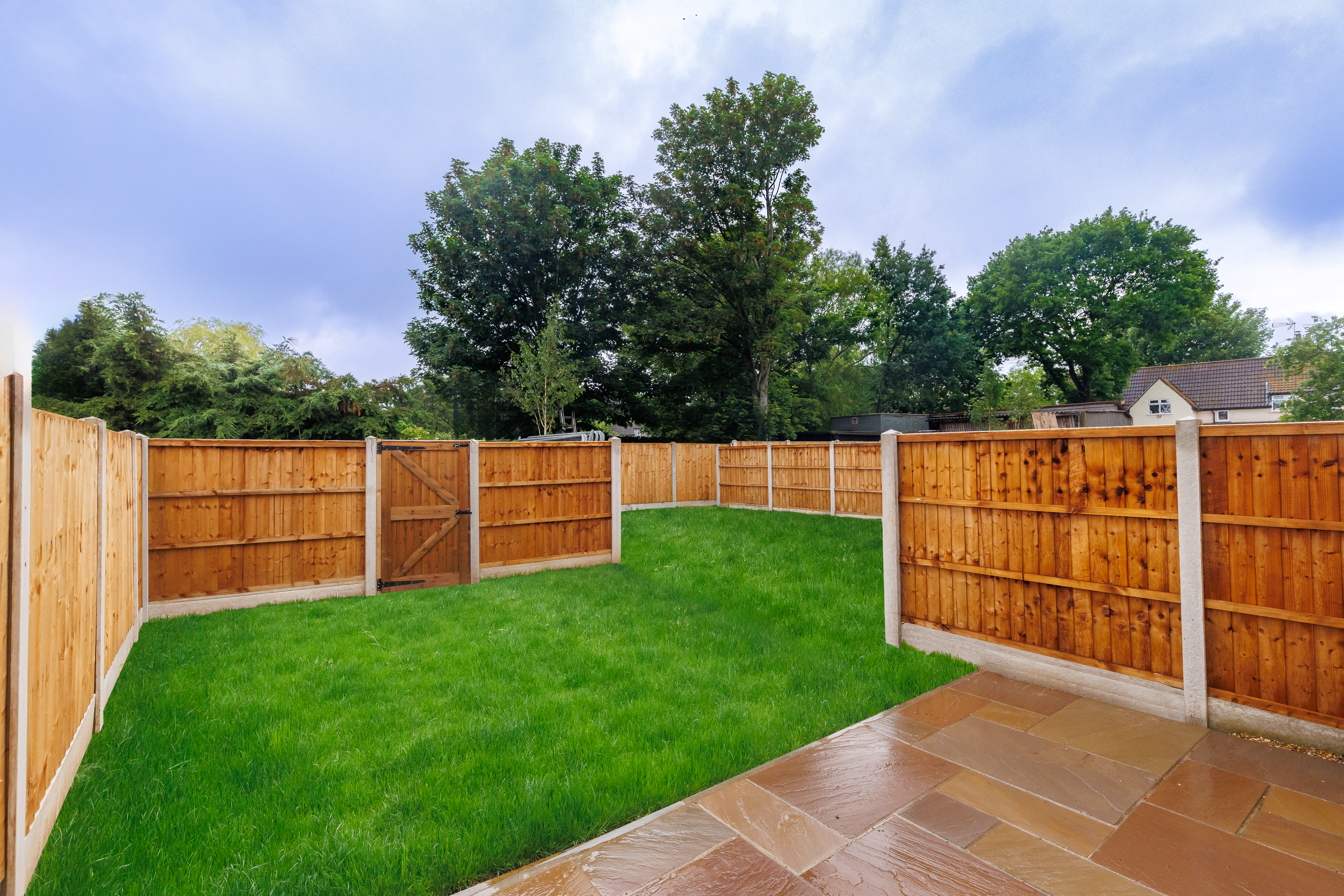 4 Eastwoodbury Lane (4) grass